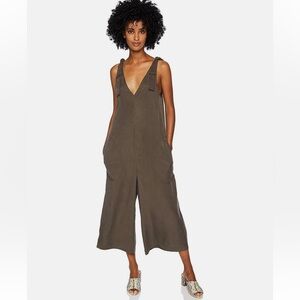 BCBGeneration Green Sleeveless Jumpsuit
